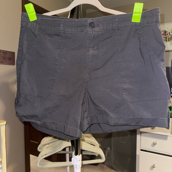 Sanctuary Charcoal Cargo Shorts - Picture 1 of 4